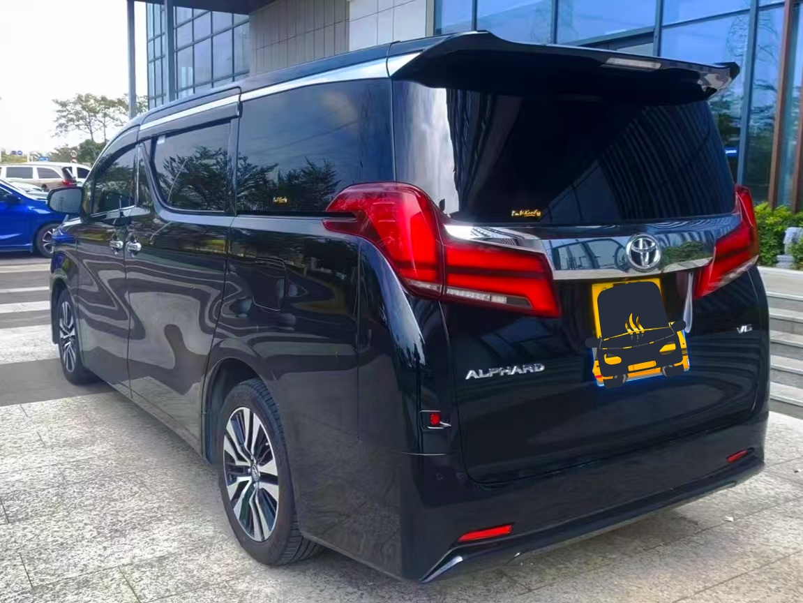 新款30係豐田埃爾法七座商務車